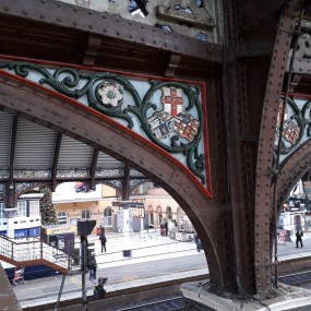 NER York Station pillars (2)