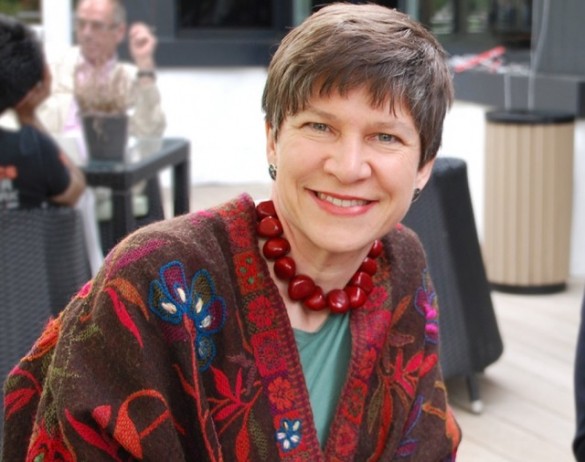 Helen Snelson