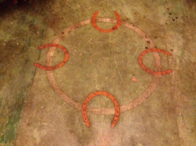 Floor motif at the Winning Post horse shoes
