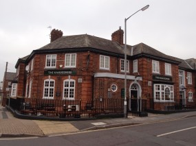 Knavesmire pub