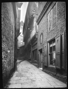 Pawnbrokers in Lady Peckitts Yard